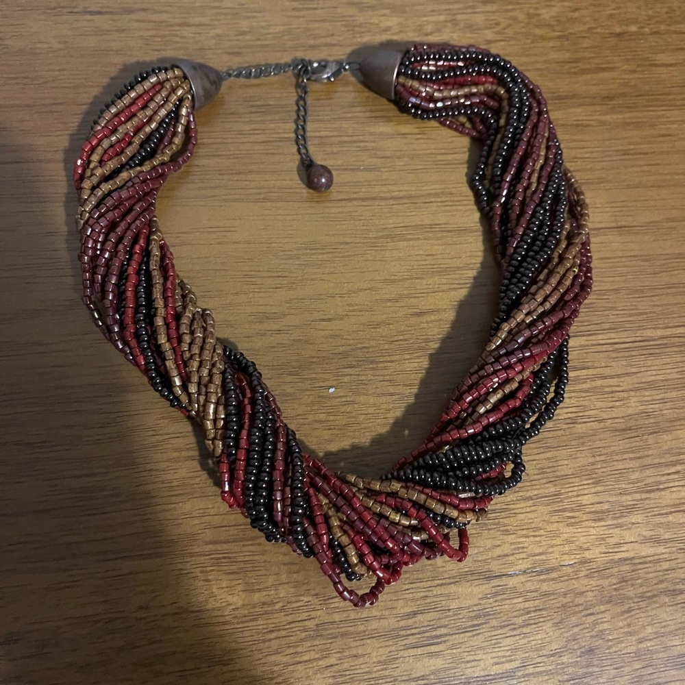 Multi beaded Necklace - Picture 5 of 5